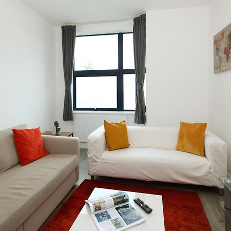Sapphire House Apartments Telford Esterno foto