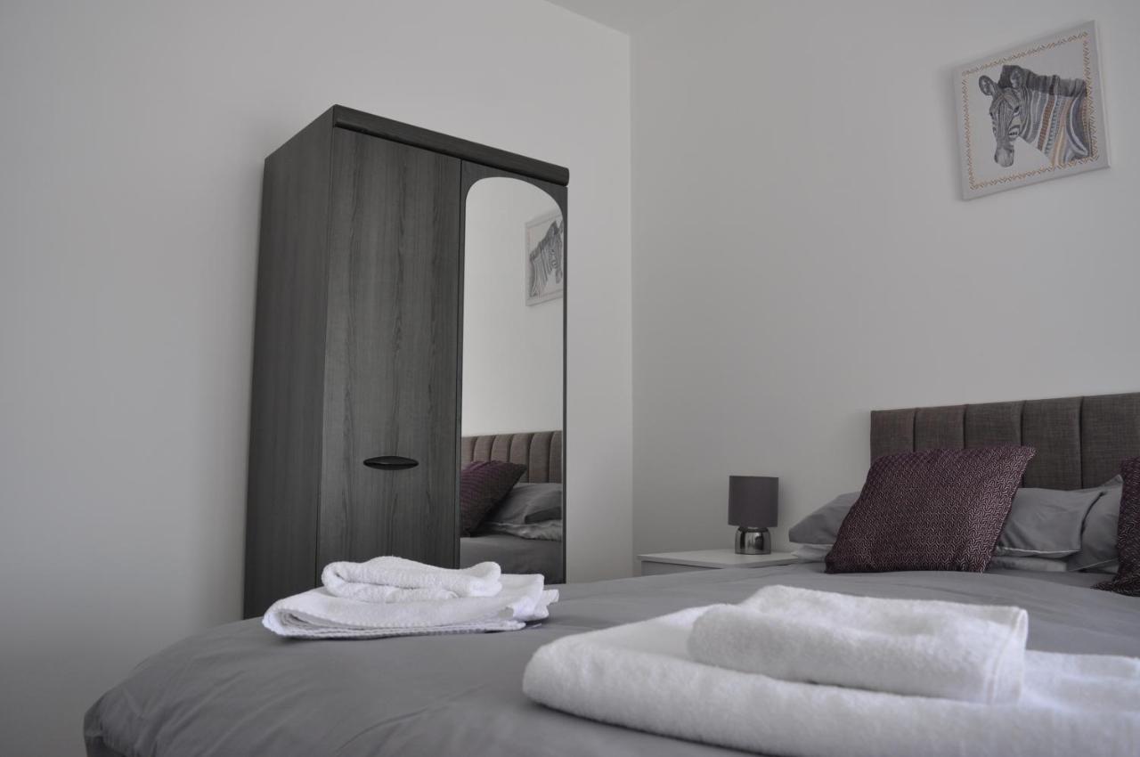 Sapphire House Apartments Telford Esterno foto