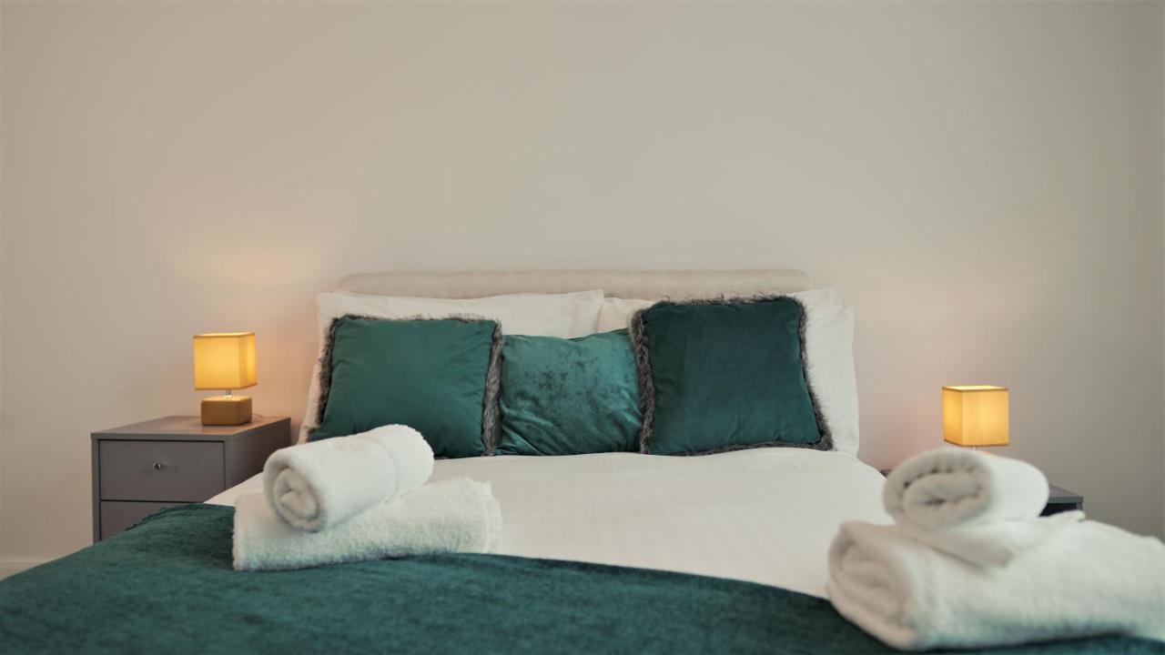 Sapphire House Apartments Telford Esterno foto