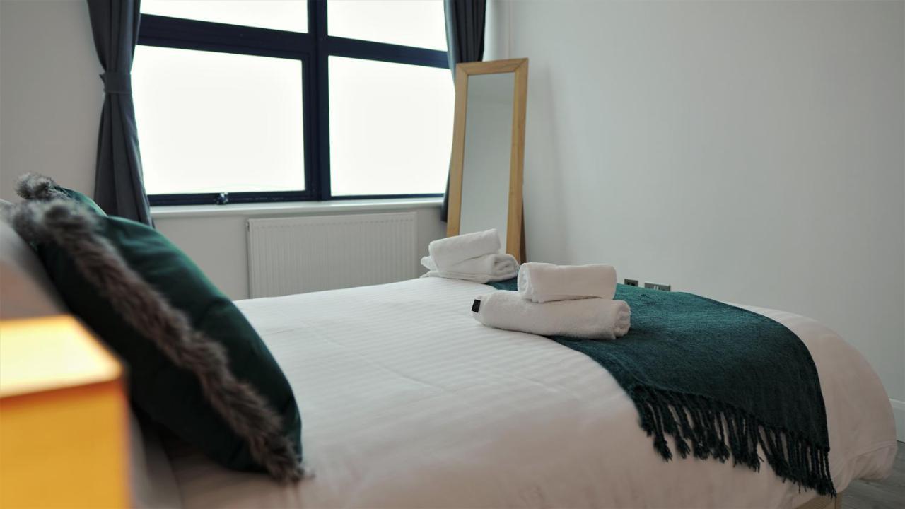 Sapphire House Apartments Telford Esterno foto