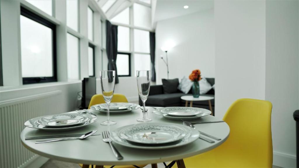 Sapphire House Apartments Telford Esterno foto
