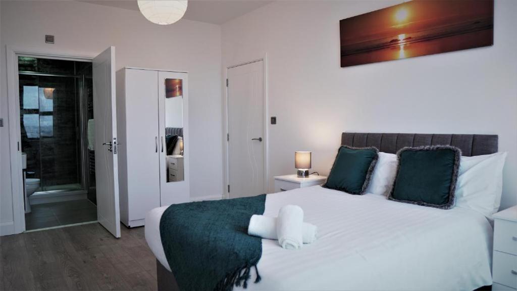 Sapphire House Apartments Telford Esterno foto