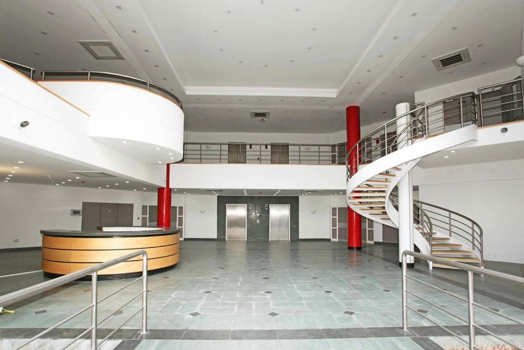 Sapphire House Apartments Telford Esterno foto